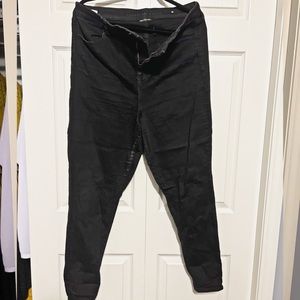 Worn down thigh curvy high waisted American Eagle jeans 16 R